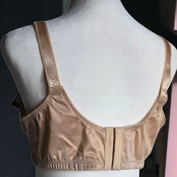 NWT BALI (42C) Double Support Full-Figure Wireless Back Smoothing Bra - Picture 4 of 8
